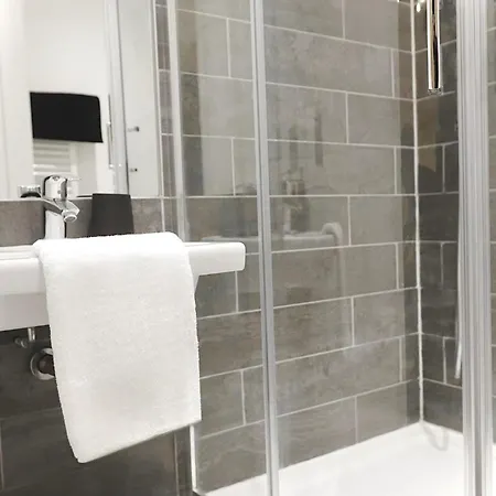2Br Luxury Flat Belfast City Centre , Free Snacks & Free Netflix Exterior photo