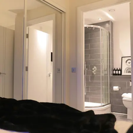 2Br Luxury Flat Belfast City Centre , Free Snacks & Free Netflix Exterior photo