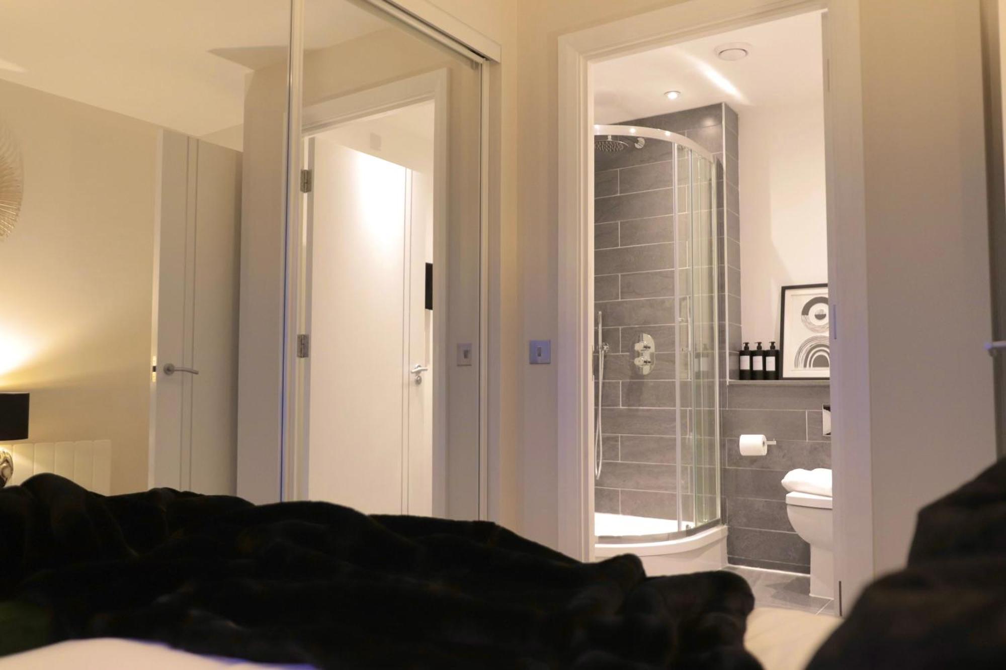 Apartment 2br Luxury Flat Centre , Free Snacks & Free Netflix